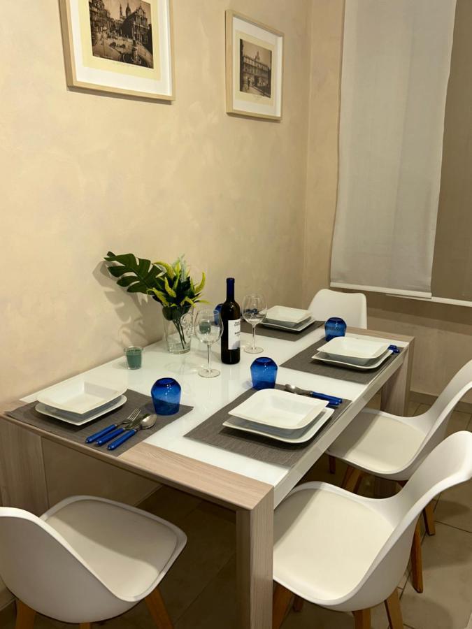 Holiday House Katane คาตาเนีย ภายนอก รูปภาพ